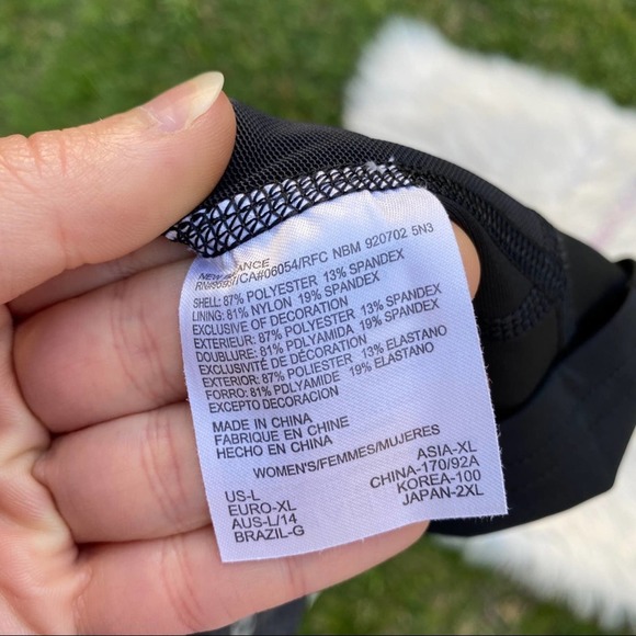 New Balance workout peplum tank large - Picture 5 of 5